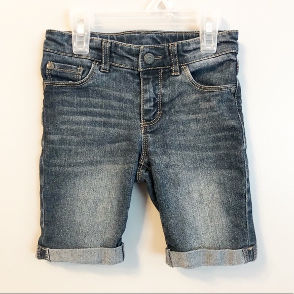 5t distressed jeans